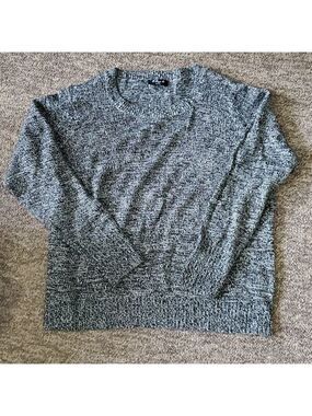 Ladies sweater size xl